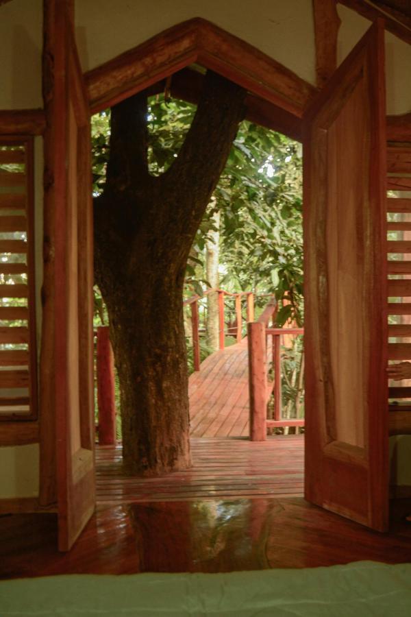 Tukulolo Treehouses Makaunga Extérieur photo